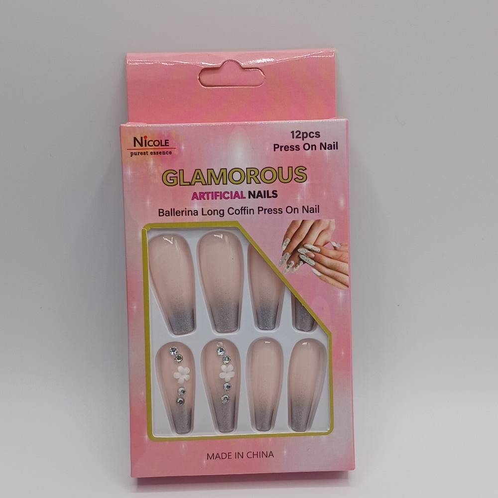 Nails (press on nails)